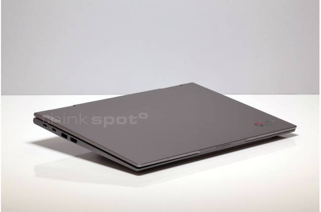 Thinkpad X1 Yoga Gen 8 -3