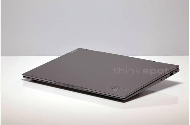 Thinkpad X1 Yoga Gen 8 -4
